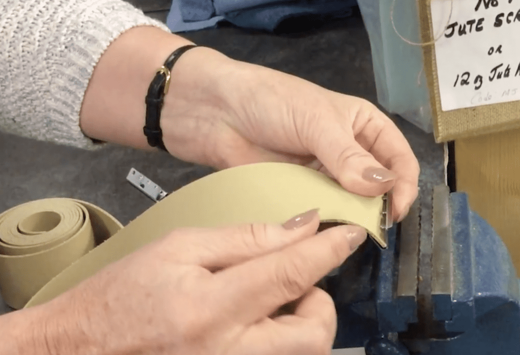 How to Attach Clips to Pirelli bing